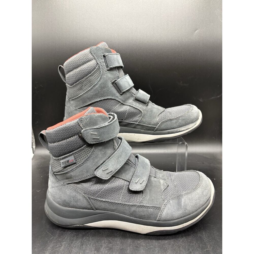 LL Bean 504743 Gray Waterproof Primaloft 200 Gram Mens Size 9.5 Medium Snowboots